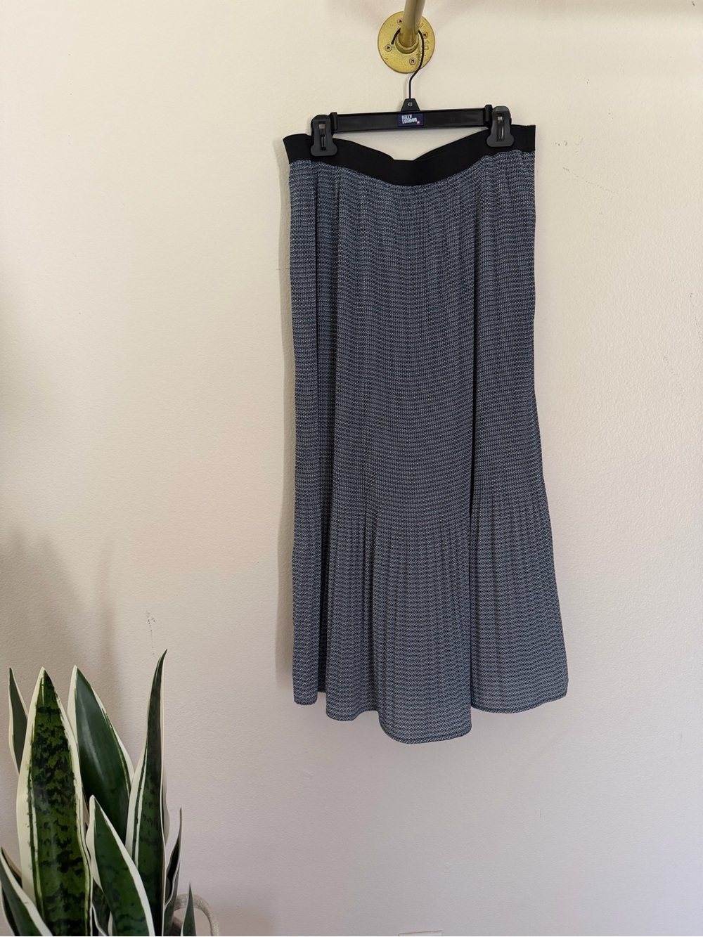 Micro pleated Maxi skirt